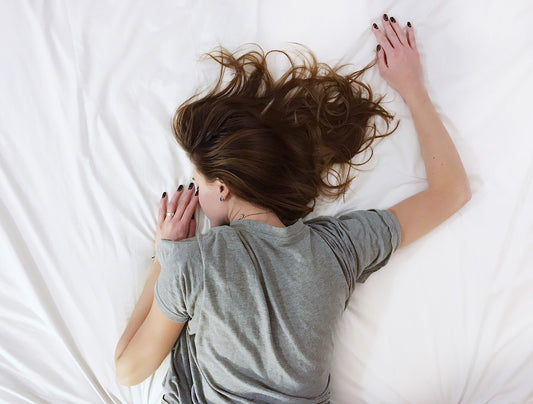 How to get your sheets white again without any bleach!